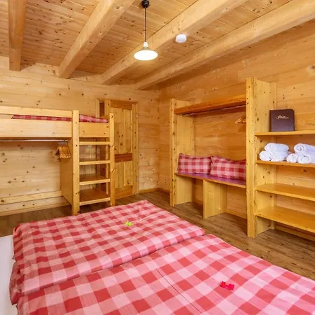 Nyaraló Charmante Berghuette Pruggern