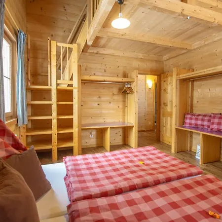 Charmante Berghuette * פרוגרן