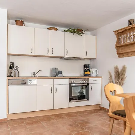 Charmante Berghuette * פרוגרן