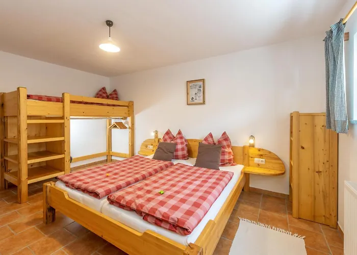 Ferienhaus Charmante Berghuette Pruggern